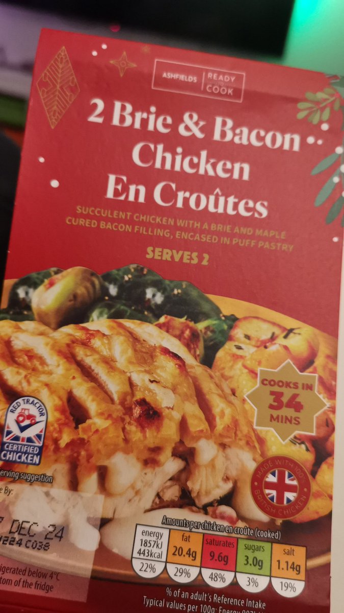 alexy_bear's tweet photo. @AldiUK you'd expect bacon to play a prominent role in this meal based upon the product title. Upon closer inspection it contains just 0.5% bacon, such a paltry amount it was completely indistinguishable. Pretty sure it could be classed as halal 😂🥓 https://t.co/57JAlrTgyg