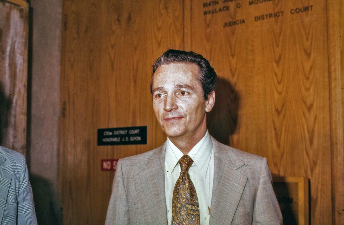 Traces of Texas tweet media