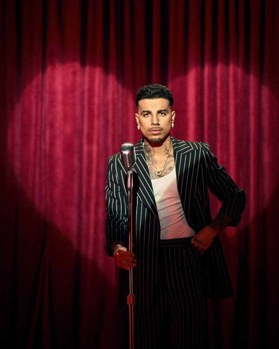 🎶 Me dices que: ¿Pa’ qué?, y yo te digo que,
Si no somos nada, ¿entonces a qué Estamos jugando? 🎶
🤩 Ustedes ya vieron el video de Khé de <a href="/rauwalejandro/">RAÚL</a> junto a <a href="/RomeoSantosPage/">Romeo Santos</a> 
🫶🏼 Nosotros no la podemos dejar de cantar 

youtu.be/J8U9czVT7tM?si…

#RauwAlejandro #RomeoSantos