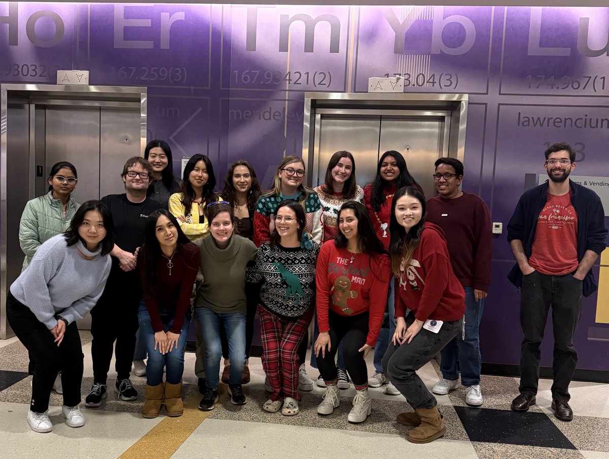 we had a great holiday party! i love these incredible scientists and future leaders. but whoa the lab is getting big... :-o