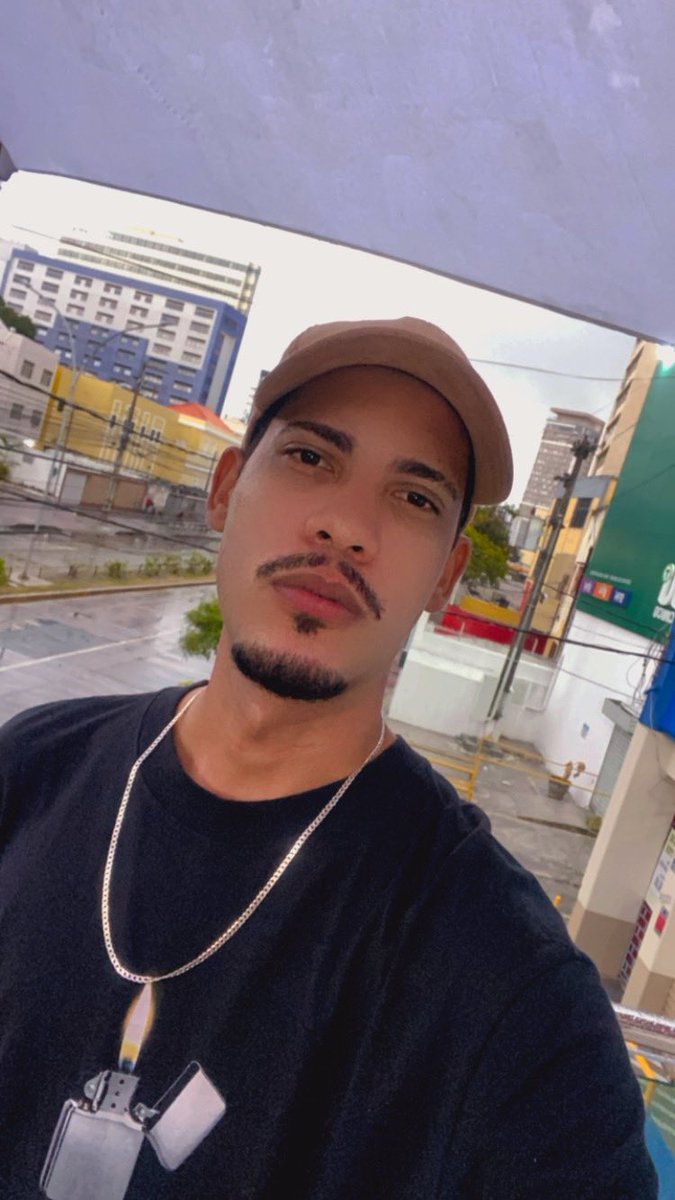 edhanparty's tweet photo. Boa noite 🥵 https://t.co/MY9hmxs7QY