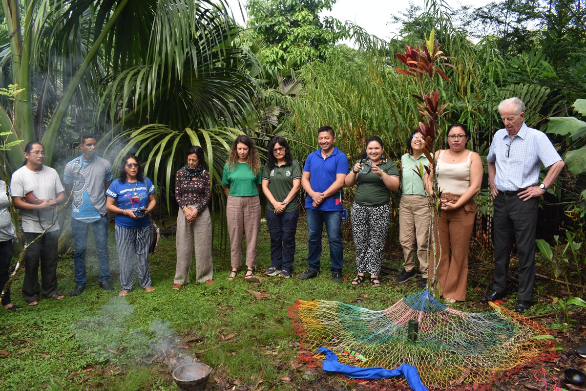 repam_amazonia's tweet image. La #REPAM se une a las voces que piden justicia y protección para las comunidades #indígenas y tradicionales que defienden la #Amazonia. 

¡Creemos juntos un futuro en el que se respeten los #DerechosHumanos  humanos y se proteja la Amazonía, nuestro hogar común!