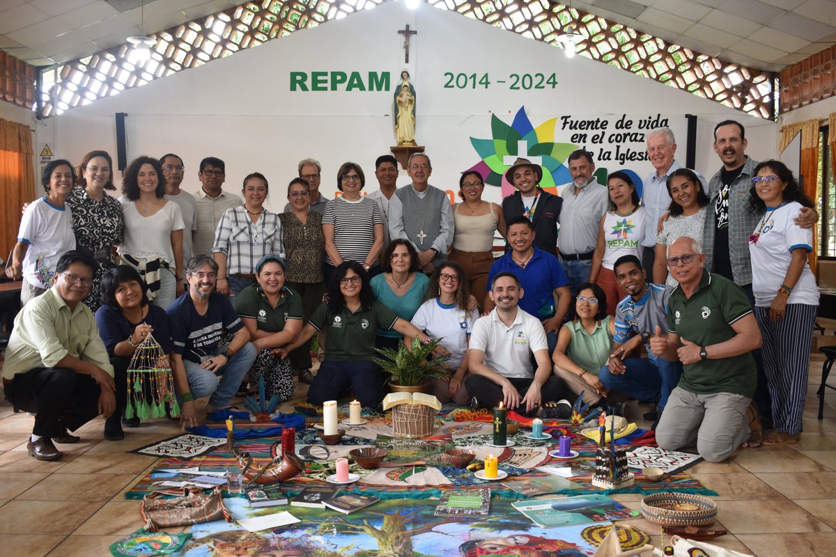 repam_amazonia's tweet image. La #REPAM se une a las voces que piden justicia y protección para las comunidades #indígenas y tradicionales que defienden la #Amazonia. 

¡Creemos juntos un futuro en el que se respeten los #DerechosHumanos  humanos y se proteja la Amazonía, nuestro hogar común!