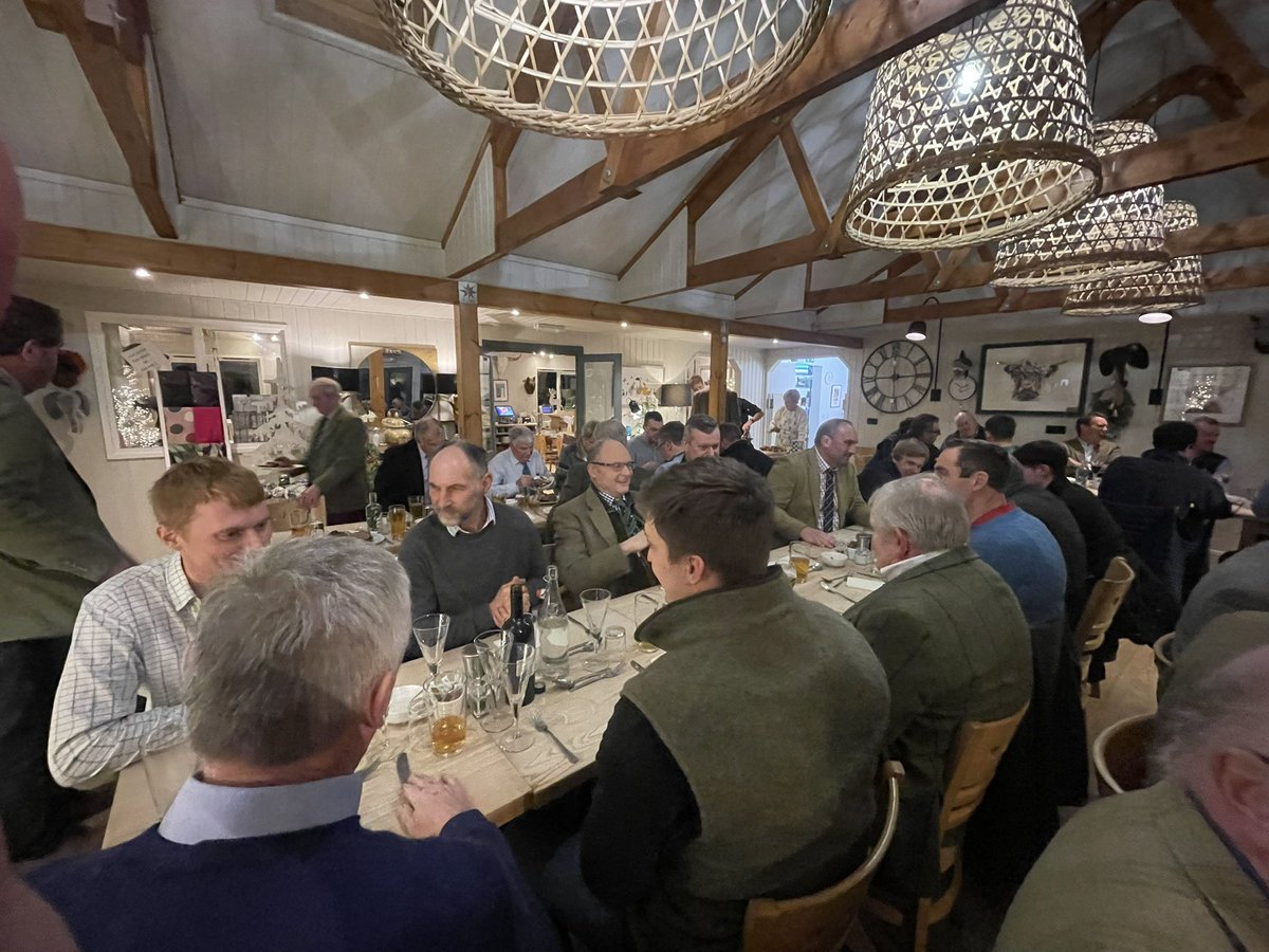 Mark Middleton tweet media