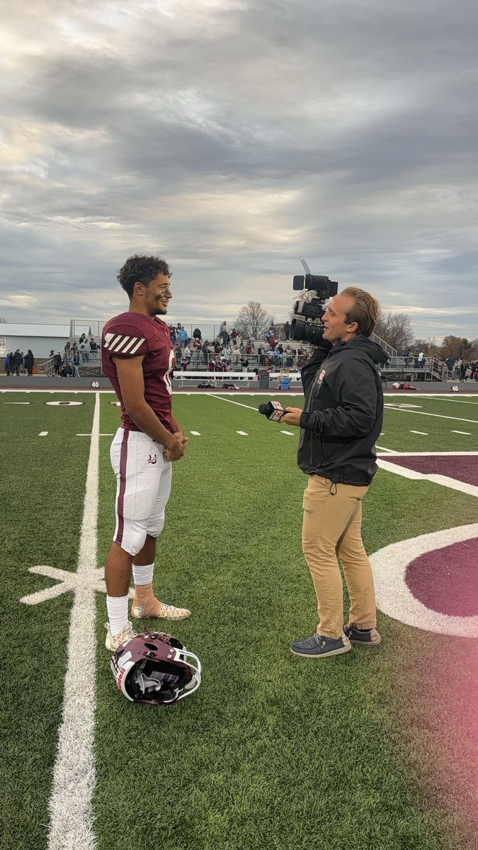 TreHoggie's tweet photo. Ended the season 1st team all conference and team MVP

84 Rec (School record)

1455 Yards (School record)

19Tds

Playoffs

30 Rec

488 Yards

9Tds
@Dan3isenmenger @UnityFootball @ThrowItDeep @JordanWesty1 @Coach_Pavlik @coachlindsey4 @GoJacksFB @EIUFootball @6starfootballMO https://t.co/BKgai1TUZh