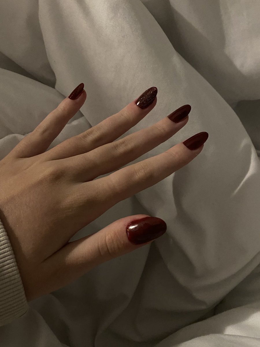 CallMeDivine_M's tweet photo. Les mains qui te dominent méritent la perfection. Nouvelle manucure !! 💅👑

#domina #findom #soumis #cashslaves #larbin #offrande #humanATM #moneyslaves 

°*•{@user385u}•*° https://t.co/lzWvc2dKZq