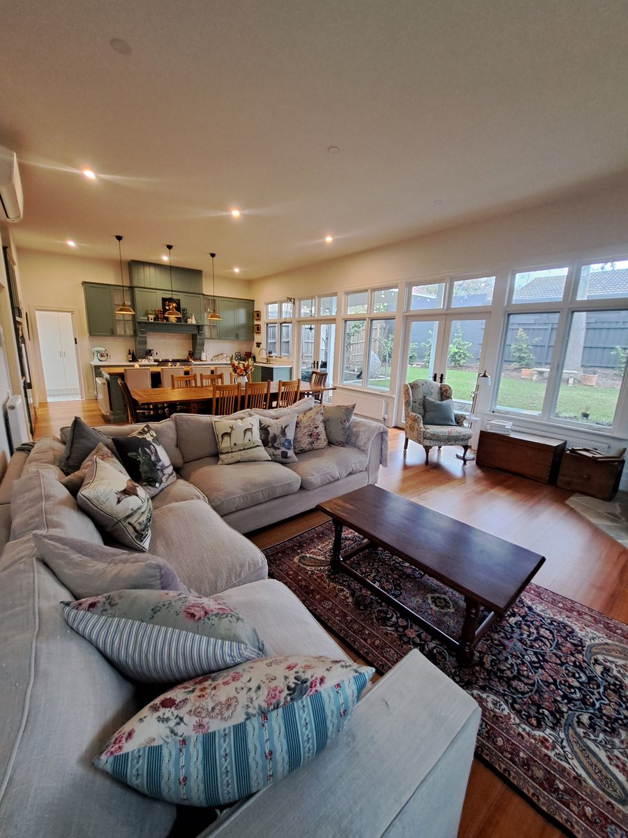 DuncanThompsonX's tweet photo. Experience our home's transformation with a stunning open-plan living area, ideal for gatherings. The new rear extension floods the space with natural light, creating a bright, inviting atmosphere. Discover the change! 😮 #InteriorDesign #OpenPlanLiving https://t.co/pG78pnOsQj