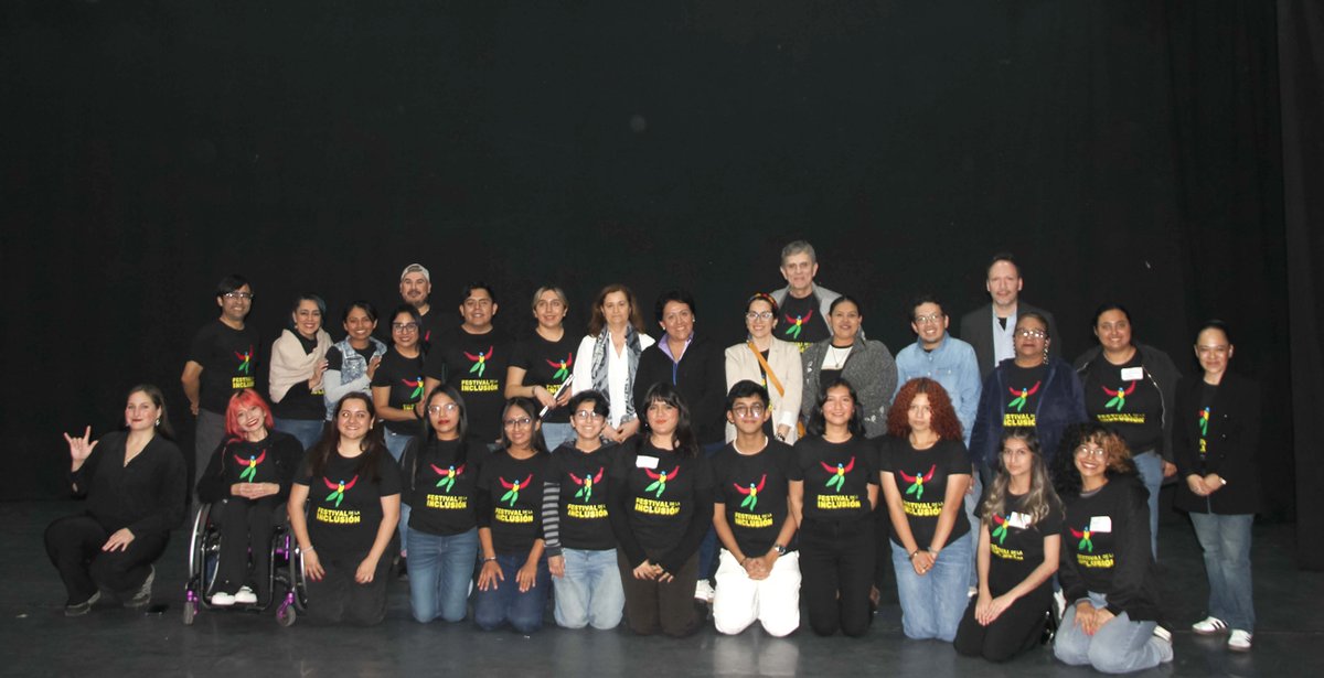 UVeracruzanaMx's tweet photo. #LoLeíEnUniverso
El Festival de la Inclusión UV concluyó con la obra interactiva "No sólo me abras la puerta… hazme sentir bienvenido", que visibilizó retos y barreras enfrentados por personas con discapacidad, promoviendo la reflexión.
Nota: https://t.co/KpQe291UyU https://t.co/jl8ypdh3rS