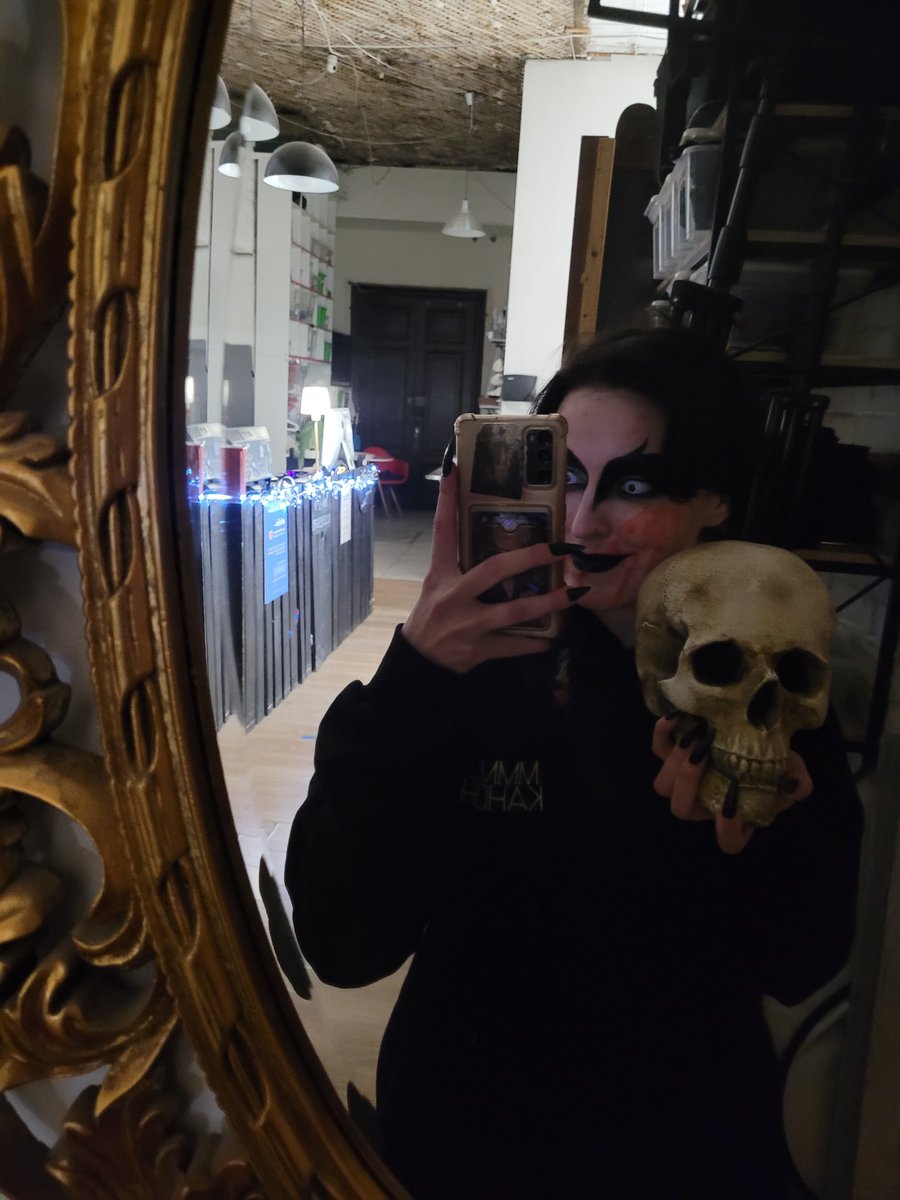Visteria__'s tweet photo. Mirror selfie 2024

Первое самый сок😌🔨 https://t.co/fLhH7YqmGd