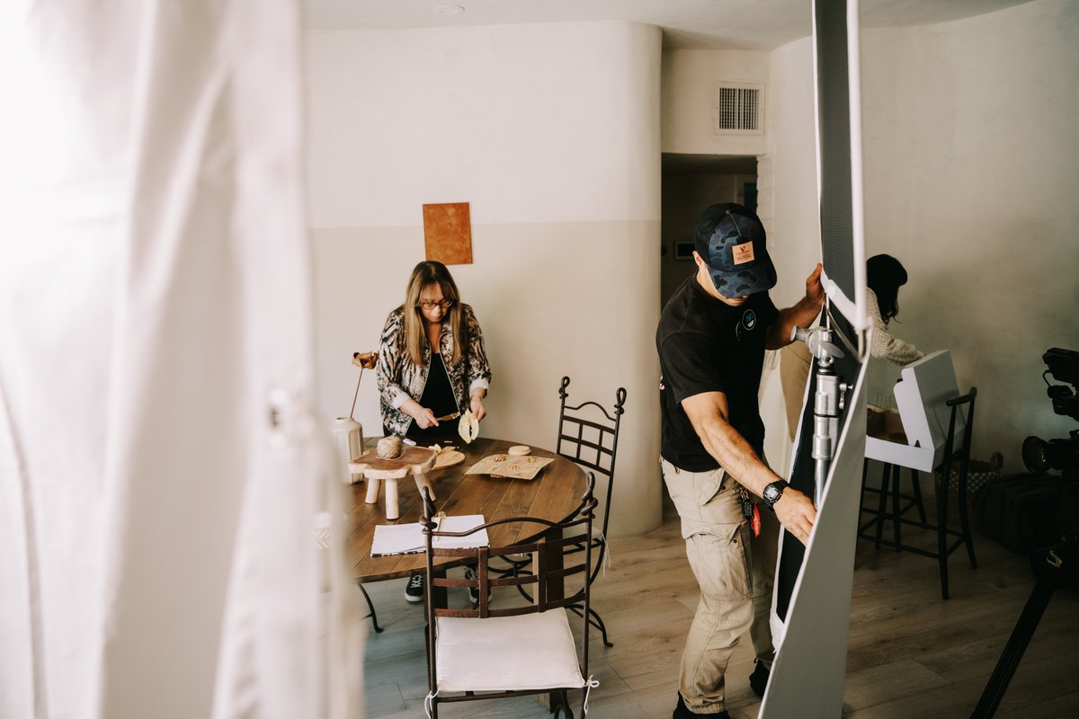 YWDTEAM's tweet photo. As creatives, we know what it feels like to work on projects without support. It’s isolating and exhausting, but it’s also taught us the value of community—the joy of using our gifts to help friends not just dream, but execute their vision.

https://t.co/ms2grWdreS https://t.co/fFx8aylZym