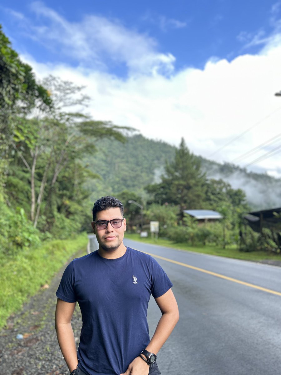 Emanuelozada's tweet photo. Se termina el año, pero lo disfruté 🏅 https://t.co/lI51AbA10R