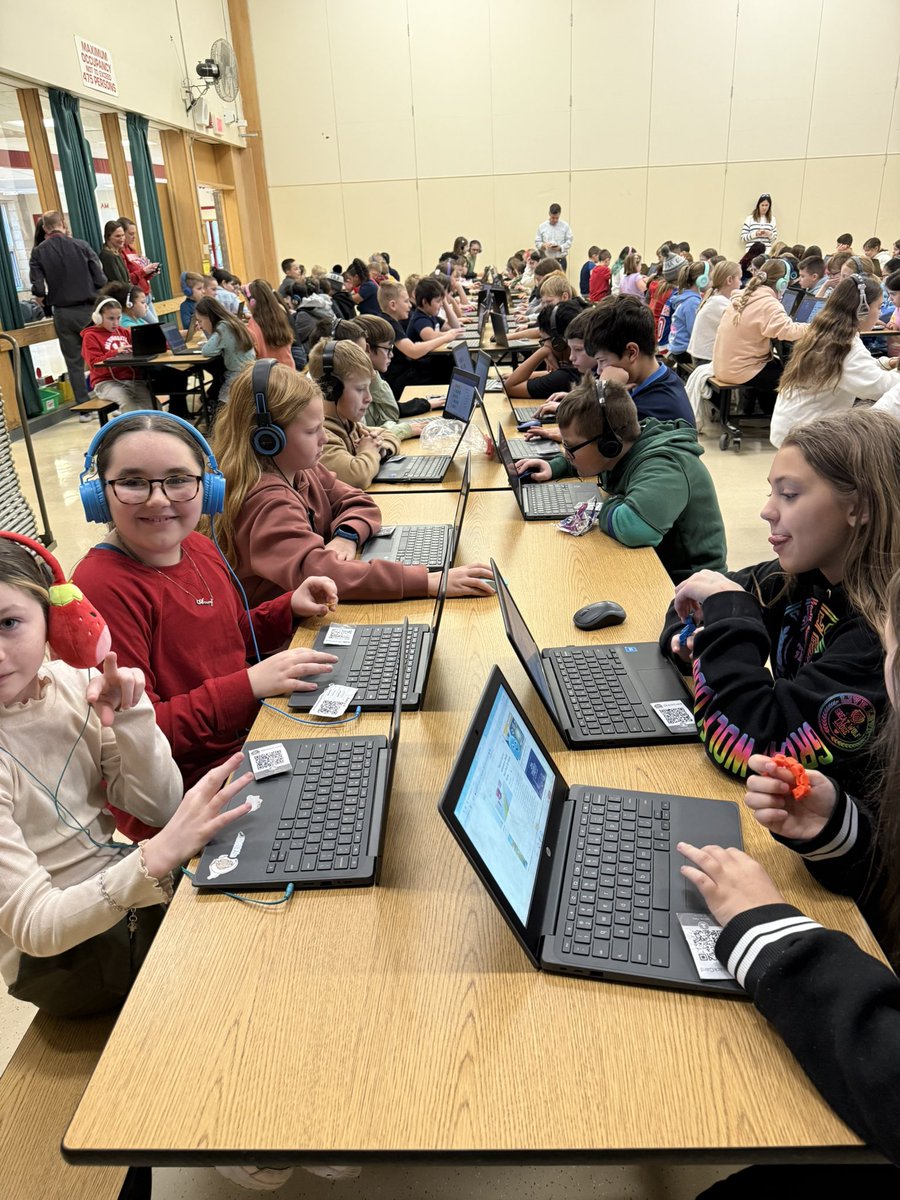 I don’t know how I can only pick 4 pictures from today!  10th Annual School Wide #HourOfCode was 🔥!  Every student PK- 5 participated! #PalmerLibrary