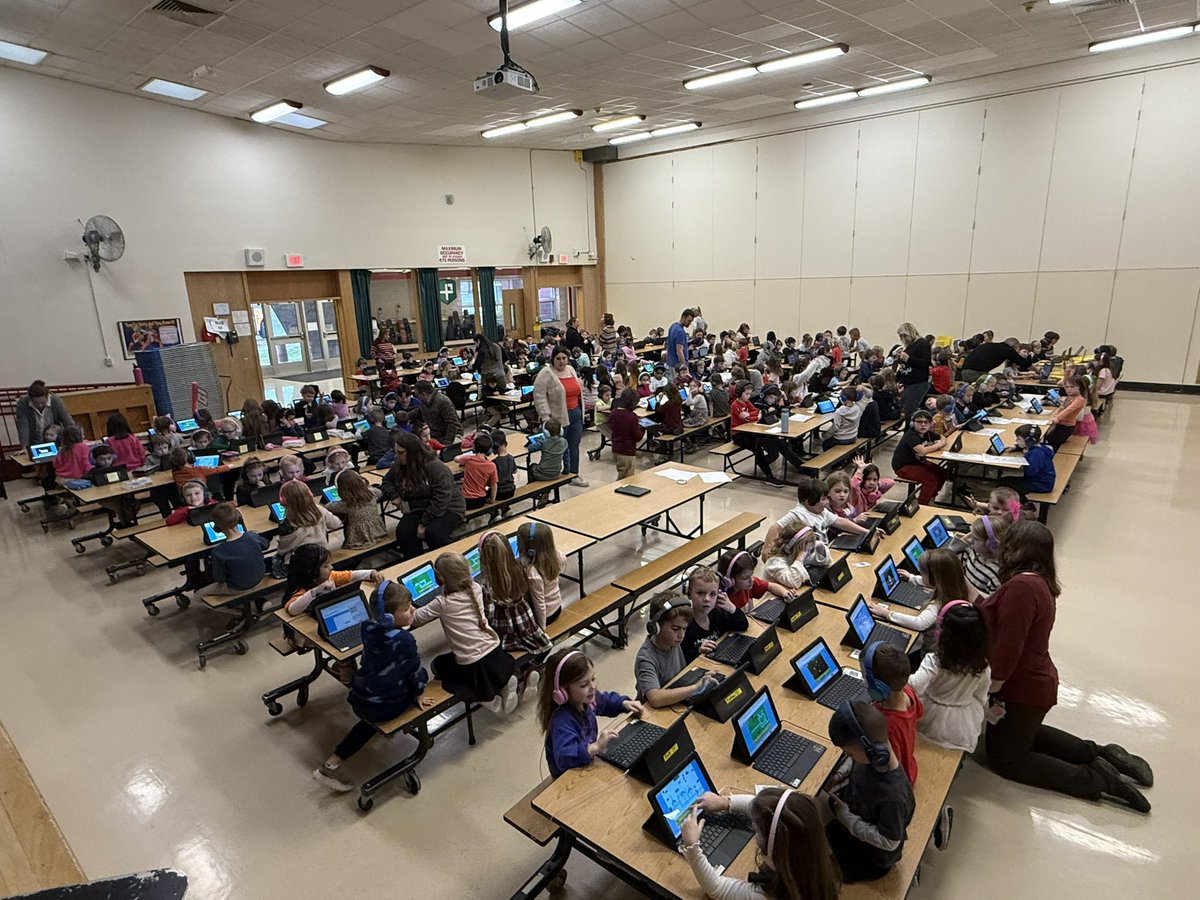 LPlanck910's tweet photo. I don’t know how I can only pick 4 pictures from today!  10th Annual School Wide #HourOfCode was 🔥!  Every student PK- 5 participated! #PalmerLibrary https://t.co/fs41Uqm2vH