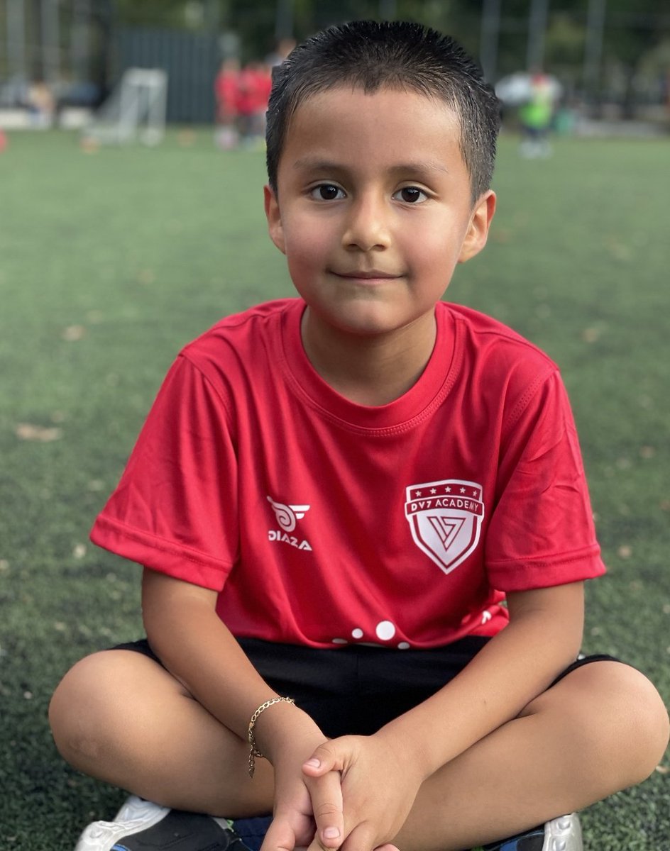 DV7Soccer's tweet photo. 🙂 ⚽️ Enjoying soccer with a smile: is there really anything better?
🗽 FREE SOCCER PROGRAM | PROGRAMA DE FÚTBOL GRATUITO @DV7soccer_NY & @HispanicFed sponsored by @CMFranciscoMoya
#cmfranciscomoya #cmdistrict21
#hispanicfederation
#dv7academy #dv7group https://t.co/JgWPyJPFOs