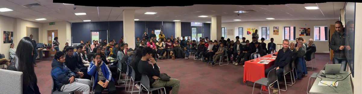 UKTeluguHindu's tweet image. UTHO conducted UK Parliament Week in Rugby with 80+ attendees, including students, parents, and guests: MP John Slinger @JohnSlinger 
Cllr Ish Mistry
Cllr Ramesh Srivastava
Toby Bell
Dr. Suresh Gurijala
Satya S
Debate Topic: &quot;Should AI Be Regulated? @UKParlEducation @YourUKParl