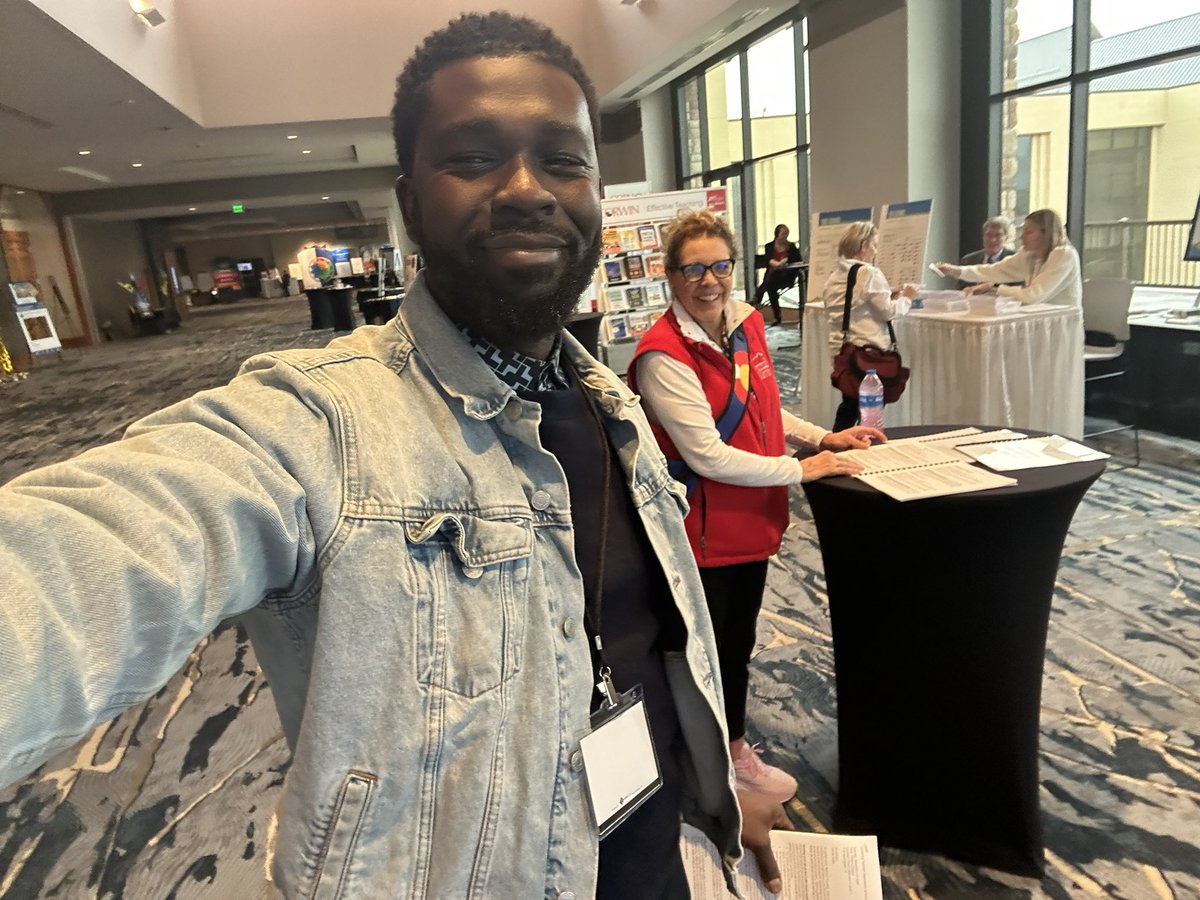 DialloTalibDHS's tweet photo. 2024 Learning Forward Conference - 
Lifelong Learning &amp; First time Presenter!

#Since1870
#LearnFwd24
#AfroFuturism https://t.co/TTOzUtIhYR