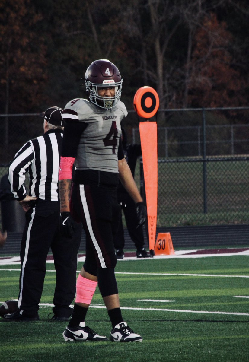 romulus_eagleFB's tweet photo. Camp write ups from Prep redzone. Senior-DE-@SemajayHayes15  and Junior QB-@TorreSearcy @PrepRedzoneMI https://t.co/Ff2GLZwyuh