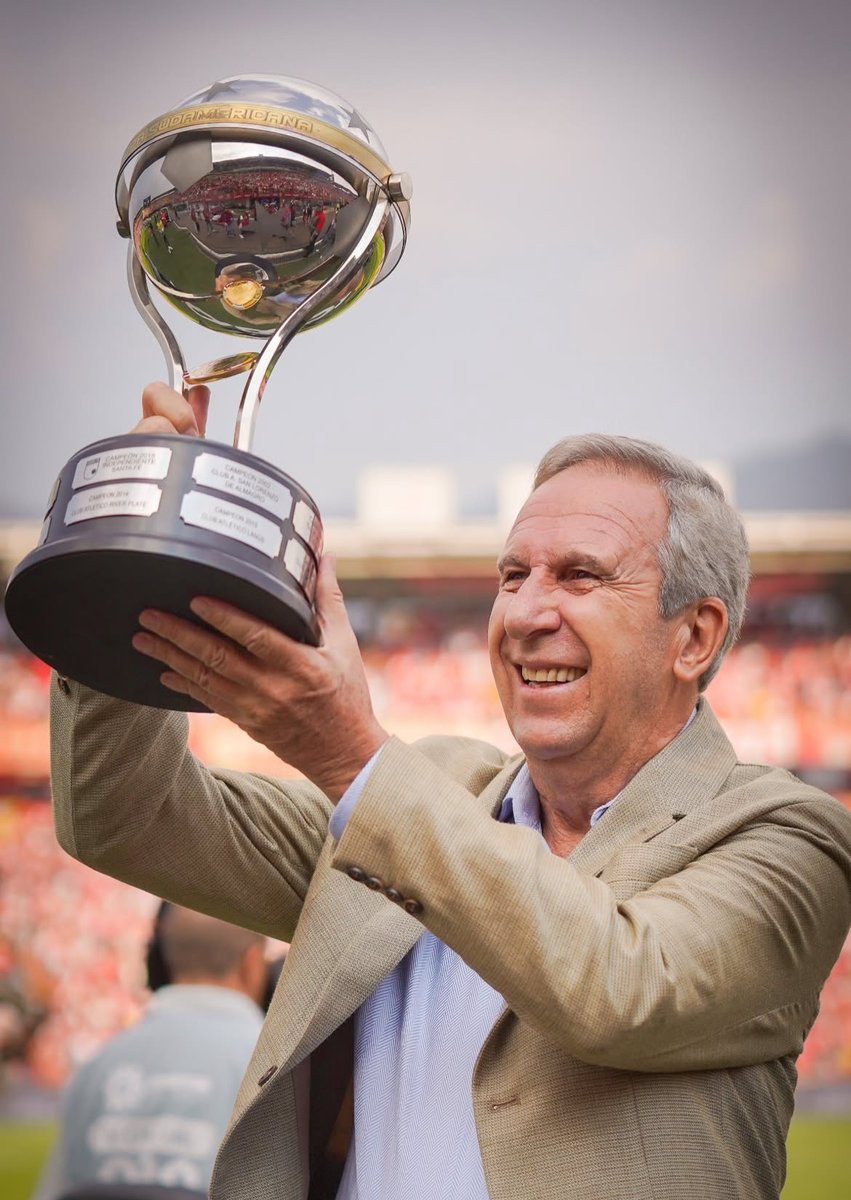 Hace 9 años viví uno de los momentos de mayor felicidad como entrenador, levantar la <a href="/Sudamericana/">CONMEBOL Sudamericana</a> con <a href="/SantaFe/">Independiente Santa Fe</a>