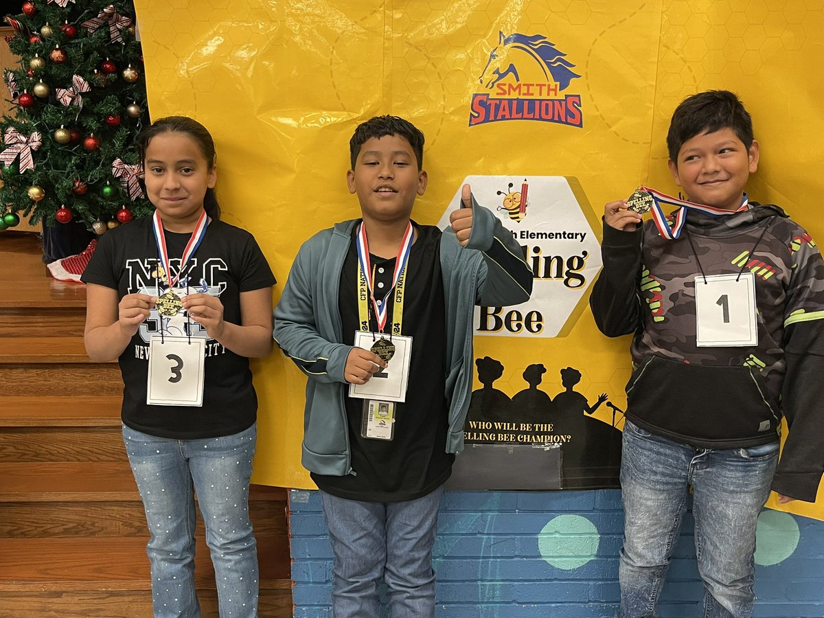 msagarcia31's tweet photo. Super proud teacher! 3 of our students participated in the Spanish Spelling Bee at school! 
One of them will be competing at the district bee! 🏆🏅
Super proud of all 3! 🥳 https://t.co/uzZ98BvIvZ