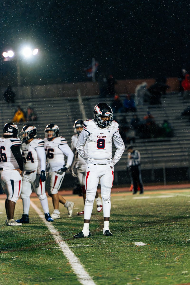 johnathankasa's tweet image. Looking for a new place to call home!!!
@EHS_FB @carljfred @novafootballpod #classof2025 #collegefootball #home #qb