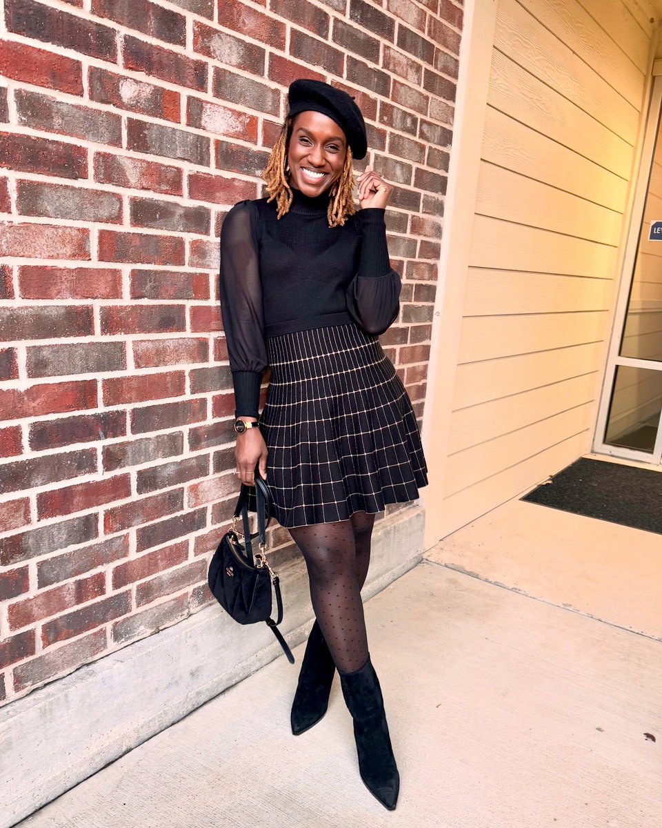 ✨“Self-love, my liege, 
       is not so vile a sin, 
       as self-neglecting”  
       
       - William Shakespeare 

       #butfirstselflove 
       #selfcarewithmartikashanel

✍🏾QOTD: How are you expressing love toward yourself as of late?

#mondaymotivation