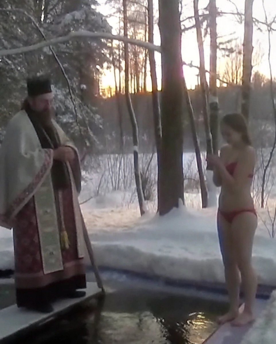 я правда хуй знает. ну все, не ждите больше историй с тиндера и свиданий…. день постите хуйню сюда и все ваши проблемы решаются… буду думать о чем писать дальше