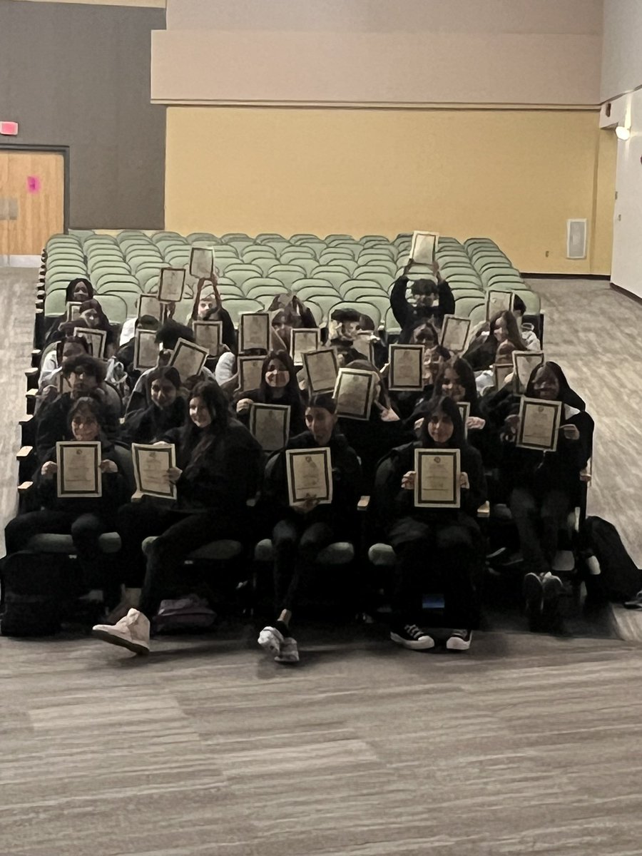 Ms. Manzo tweet media