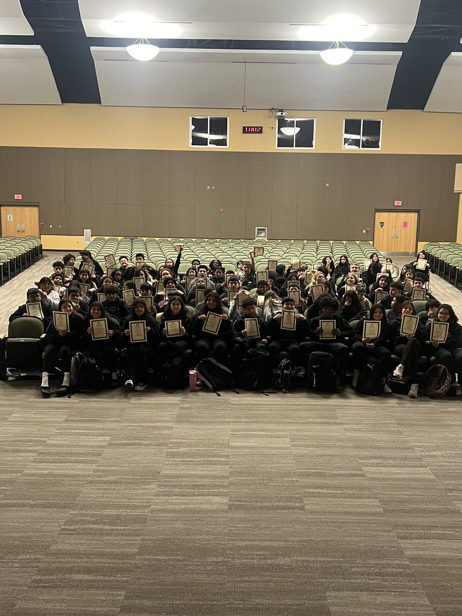 Ms. Manzo tweet media