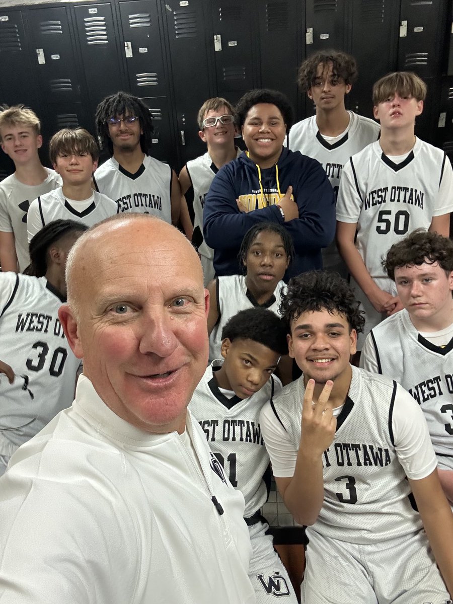 WO 8th Grade White team got win number 6 tonight. Some good execution and great effort from the guys in the 48-24 win over Zeeland. Keep WOrking!
