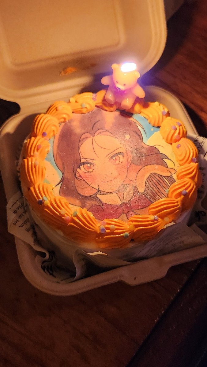 오프라인 졸업전시가 끝났습니다! 🎉👊🏻💕
3일 간 방문해주신 분들께 감사드립니다! 팬 분도 만날 수 있는 기회라 정말 기뻤어요..// 바쁘기도 했고 사진을 잘 못 찍어서 아쉽지만..ㅎㅎ 보러 와주신 분들의 마음은 잊지 않겠습니다! 👍🏻💙🤍