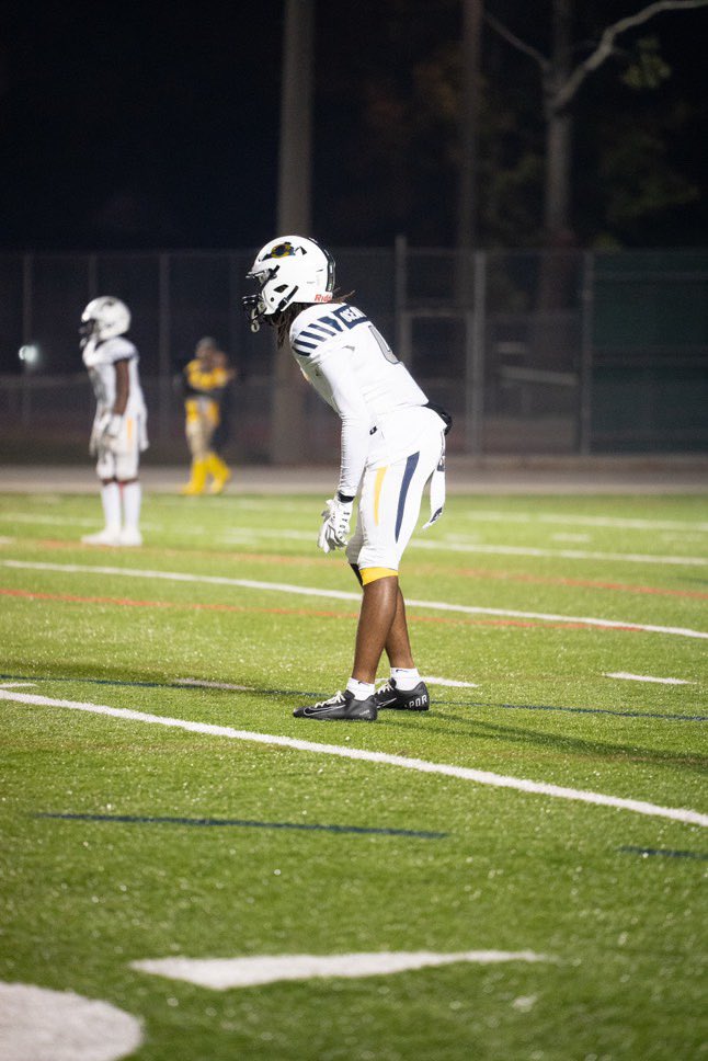 ZayQuan Reynolds (@zayquanreynolds) on Twitter photo Blessed to receive my first offer from <a href="/SUhornetsFB/">Shenandoah Football</a> Thank you <a href="/HBBauserman/">Hayden Bauserman</a> for this opportunity.
<a href="/CoachYeager2019/">JAMES YEAGER</a> <a href="/mikehill757/">Mike Hill</a> <a href="/Mario_Colon_Jr/">Mario Colón</a> <a href="/Coach_AntWalker/">Anthony Walker</a> <a href="/CoachDeeHaskins/">Kendrick Haskins</a> <a href="/CoachDEFENDI/">Sean DeFendi</a> Blessed to receive my first offer from <a href="/SUhornetsFB/">Shenandoah Football</a> Thank you <a href="/HBBauserman/">Hayden Bauserman</a> for this opportunity.
<a href="/CoachYeager2019/">JAMES YEAGER</a> <a href="/mikehill757/">Mike Hill</a> <a href="/Mario_Colon_Jr/">Mario Colón</a> <a href="/Coach_AntWalker/">Anthony Walker</a> <a href="/CoachDeeHaskins/">Kendrick Haskins</a> <a href="/CoachDEFENDI/">Sean DeFendi</a>