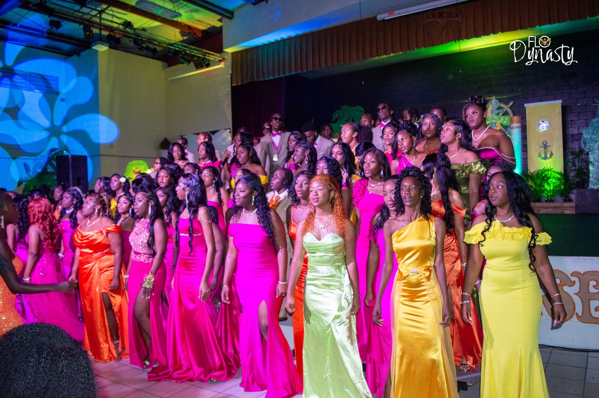 flo_dynasty's tweet photo. 🌟 Ooh, What a Night! 🌟 The IEKHS Class of 2025 shined during their Introductory Night, taking us on “An Exquisite Journey Across the Tides.” ✨

📸 See all the pictures and watch the full event videos here:
https://t.co/yAlx0t4QqR

#IEKHSClassOf2025 #FloDynasty #VirginIslands https://t.co/0jqdH1u3ve