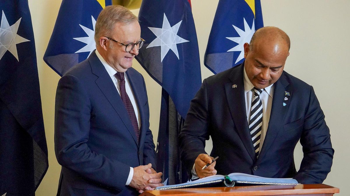 Like the Falepili Union with Tuvalu, the new Nauru–Australia Treaty is a sovereignty/finance trade-off, part of Canberra’s strategic denial policy across the Pacific. But the latest deal is not the first time Australia has intervened to influence security policy in Yaren. THREAD