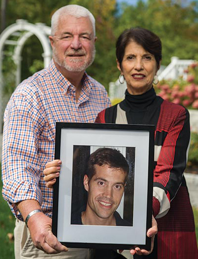 TheUnrealDougP's tweet photo. @BrowneGareth Remembering #JamesWrightFoley murdered by isis in #Syria @FoleyDi @JamesFoleyFund https://t.co/mOU7u0685P