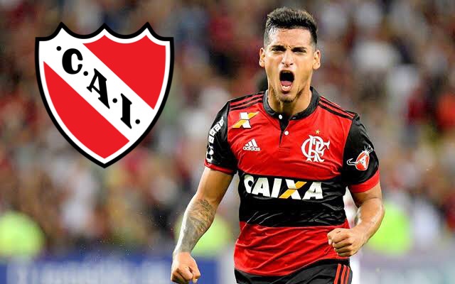 Independiente busca a un ex jugador de Flamengo para el lateral izquierdo