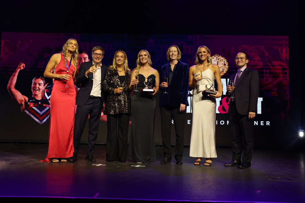 Aisling McCarthy tweet media