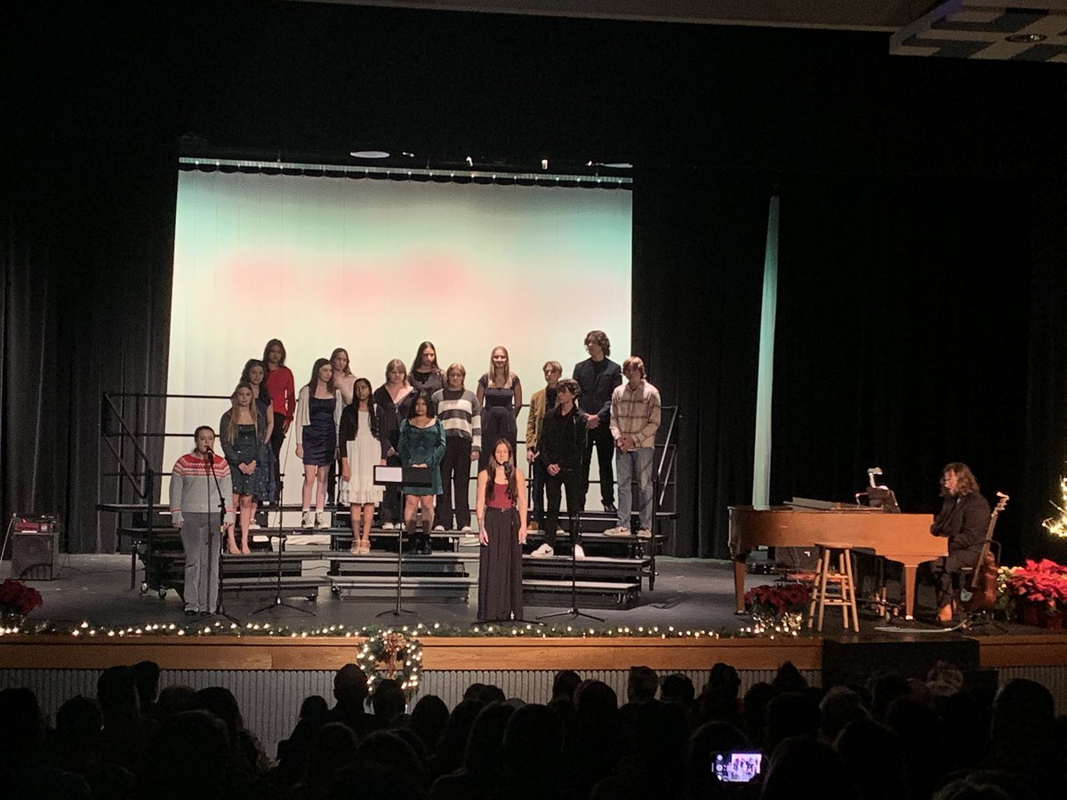 wcsPHSkr's tweet photo. Great choir concert at PHS tonight! https://t.co/5UHzZSuxXj