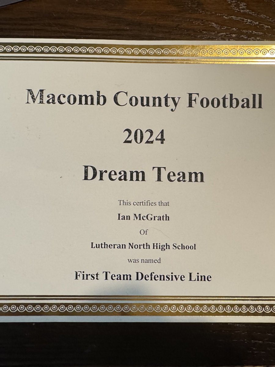 IanMcGrath71's tweet photo. I am very blessed to receive 1st Team All County Dream Team for Defensive Line! Thank you @LHNCoachWenz @MacombCoaches! @CoachBeurer @PStuursm @CoachP_Alma @CoachWooster @MichFBFrenzy @CoachJurasin @CoachArnoldJR @CoachGarde @C_Gottschalk_66 @JackMay38939974 @Bryceteo33 https://t.co/RRcMKLwP9k