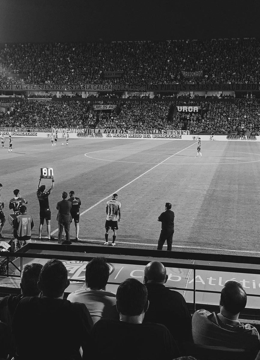 el negro hoy y siempre🩵🏴‍☠️