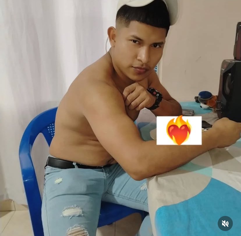 17caballeroa's tweet photo. Lastima que es 🍑 https://t.co/JqGSeCg1Dx