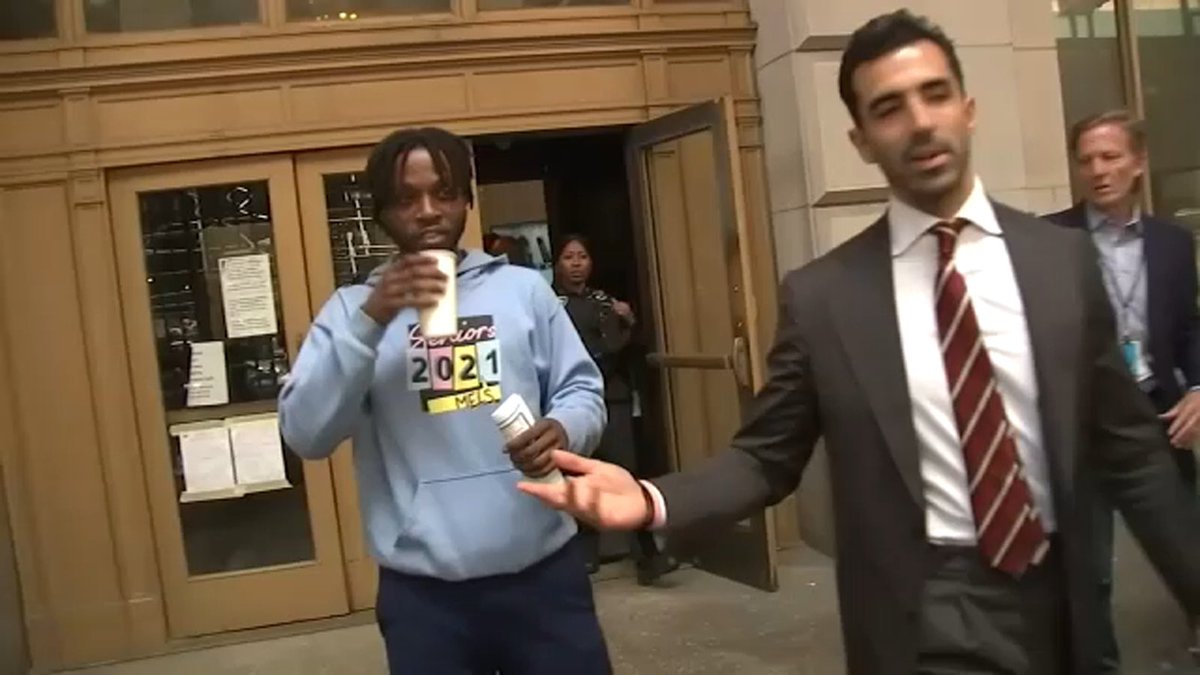 EndWokeness's tweet photo. "Daniel Penny is free because he's white"

Jordan Williams kiIIed a homeless man on the subway in 2023, was instantly freed without bond, had all charges dropped https://t.co/kNO9N5Ynyu