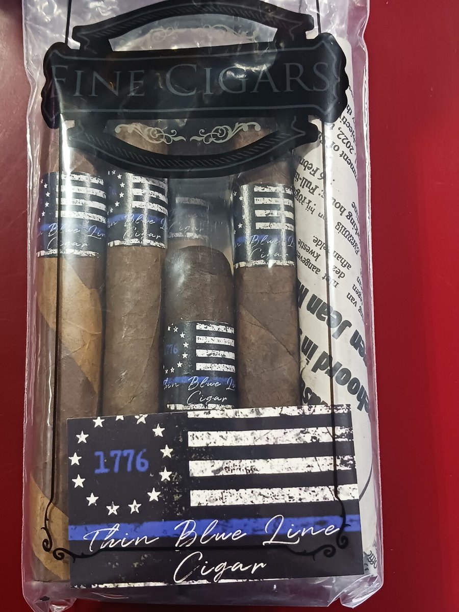 BlueLineCigar's tweet photo. 5-Count Sampler Pack https://t.co/0W0pTMDIon