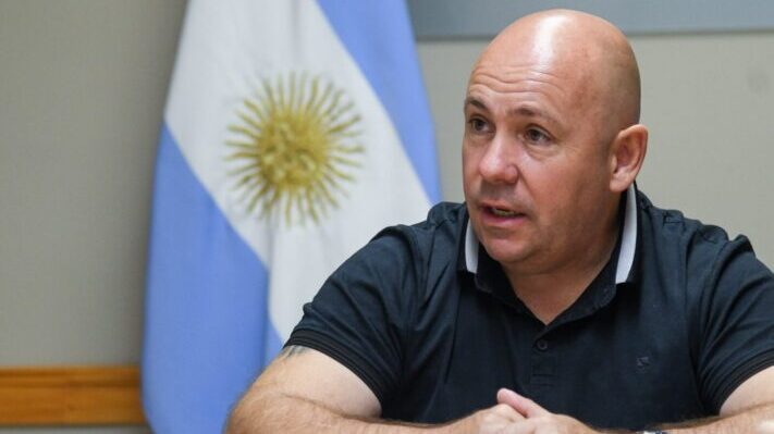 #GustavoSastre: “El concejal Pereira lo primero que tiene que hacer es trabajar, y segundo que cumpla por el sueldo que le están pagando los madrynense” 
<a href="/munimadryn/">Muni Madryn</a> <a href="/Gus_Sastre/">Gustavo Sastre</a> <a href="/CimaPatagonia/">CIMA Patagonia</a> <a href="/camadpm/">CAMAD</a> <a href="/ConcejoMadryn/">Concejo Deliberante</a> <a href="/ric_sastre/">Ricardo Sastre</a> <a href="/lu17com/">LU17.com</a> <a href="/ro_barrera/">Roxana Barrera</a>

digitalchubut.com/gustavo-sastre…