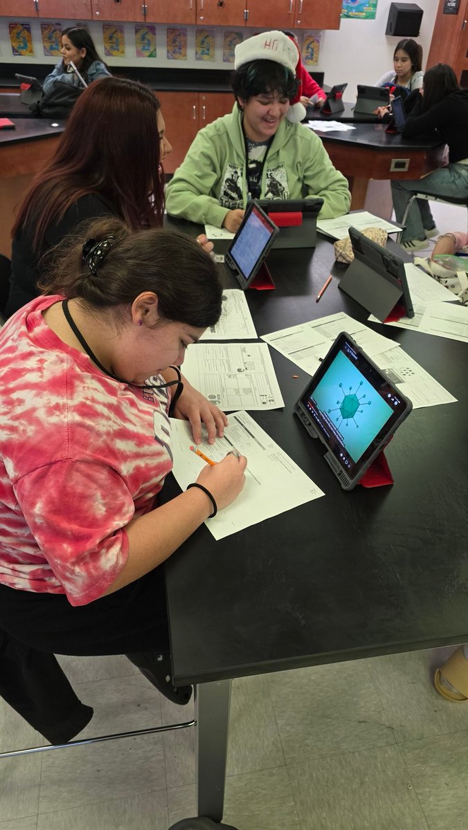 agpeterson75's tweet photo. It is Data Talks Day for THS Biology Students. Students dug deeper to learn what TEKS they excel at and what TEKS need improvement.  Good job, Mrs. Rahvar and Ms. Valenzuela! @THSScienceDept @DocOfHighHopes @MsStrick_ https://t.co/pXAANwsMIY