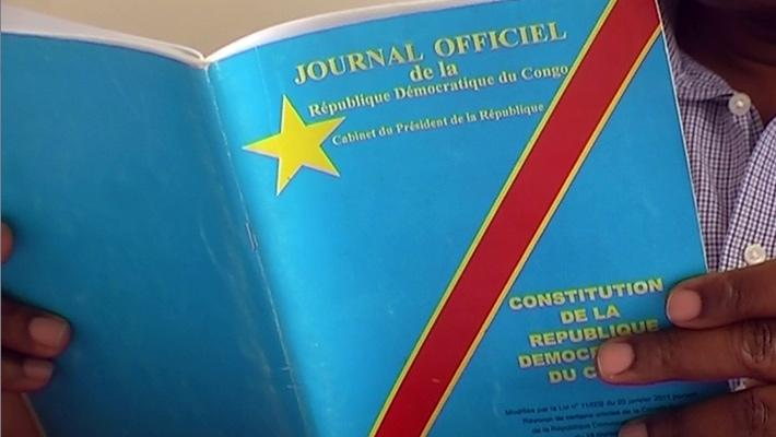 IbunguB's tweet photo. En parlant de la révision et du changement de la constitution; 
Je pense que le dialogue inter-congolais doit se faire avant toute manoeuvre, car il aura un désastre une fois que celle-ci soit exécuter, 
Peut-être la vision de l'ancien régime se réalisera dans le régime actuel ? https://t.co/LzJx9AthRK