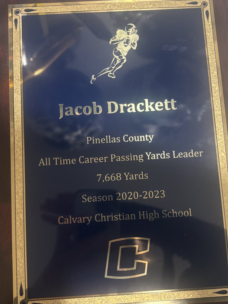 JacobDrackett2's tweet image. I am the leading passer in Pinellas county history over 100 high school touchdowns in my 3 year career. Improvement every year. Led Calvary Christian to the furthest playoff run and best record in the schools history twice. I’m ready to help a college program take the same stride