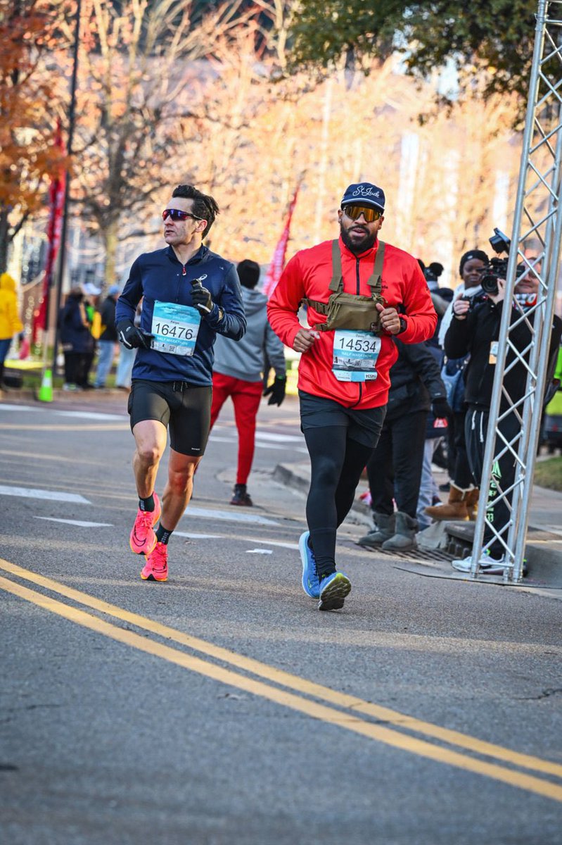 DavinClemons's tweet photo. Congratulations Rick 🥇@StJude Well done, good and faithful servant #IamUnleashed #2024stjudemarathon #Memphis #CEO https://t.co/LdRb0xMgwA