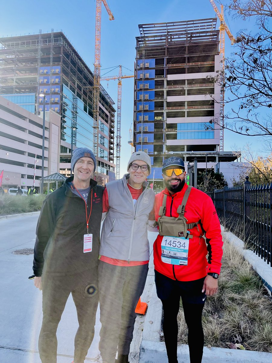 DavinClemons's tweet photo. Congratulations Rick 🥇@StJude Well done, good and faithful servant #IamUnleashed #2024stjudemarathon #Memphis #CEO https://t.co/LdRb0xMgwA