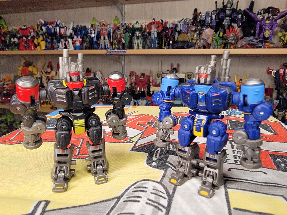 cracktasticpod's tweet photo. Two peas in a... tape deck.
📷: Bumblebee Movie Concept Art Frenzy & Rumble
#CracktasticPlastic #transformermonday #transformers #conceptart #rumble #frenzy #thrillofthehunt #toner #toypodcast
Listen & subscribe or connect with us at https://t.co/eOzPzkizeI https://t.co/zejoCXYICC