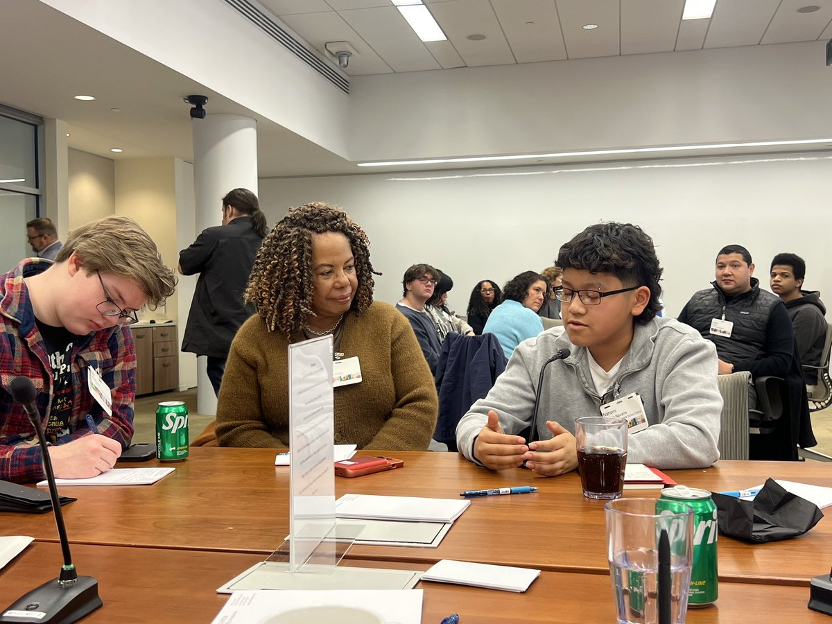 WadeSmithEdD's tweet photo. Another incredible day with @wwschools students at the @GatesWA #EdRoundtable. A great day of facilitation by @thescholarfirst & @ANGELAJONESJD. Wonderful to hear from #WaHi grad Turner! Powerful commitment to improving post secondary access for Wa State students. https://t.co/0uoj84mwGv